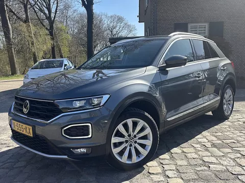 Volkswagen T-Roc 1.5 TSI Sport,led,1/2leer,digid,nav,ecc,th,